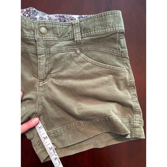 Athleta Casual Corduroy Chino Shorts in Olive Green Size 8 - Picture 10 of 11